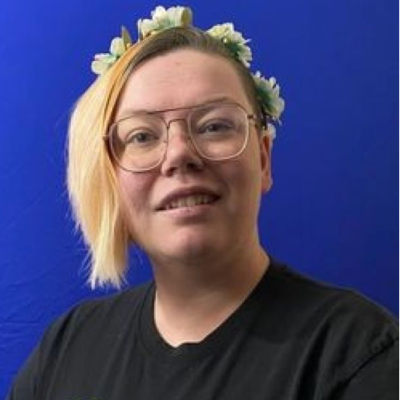 roni - headshot